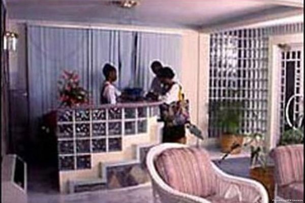 NEW MONTROSE HOTEL (Kingstown)